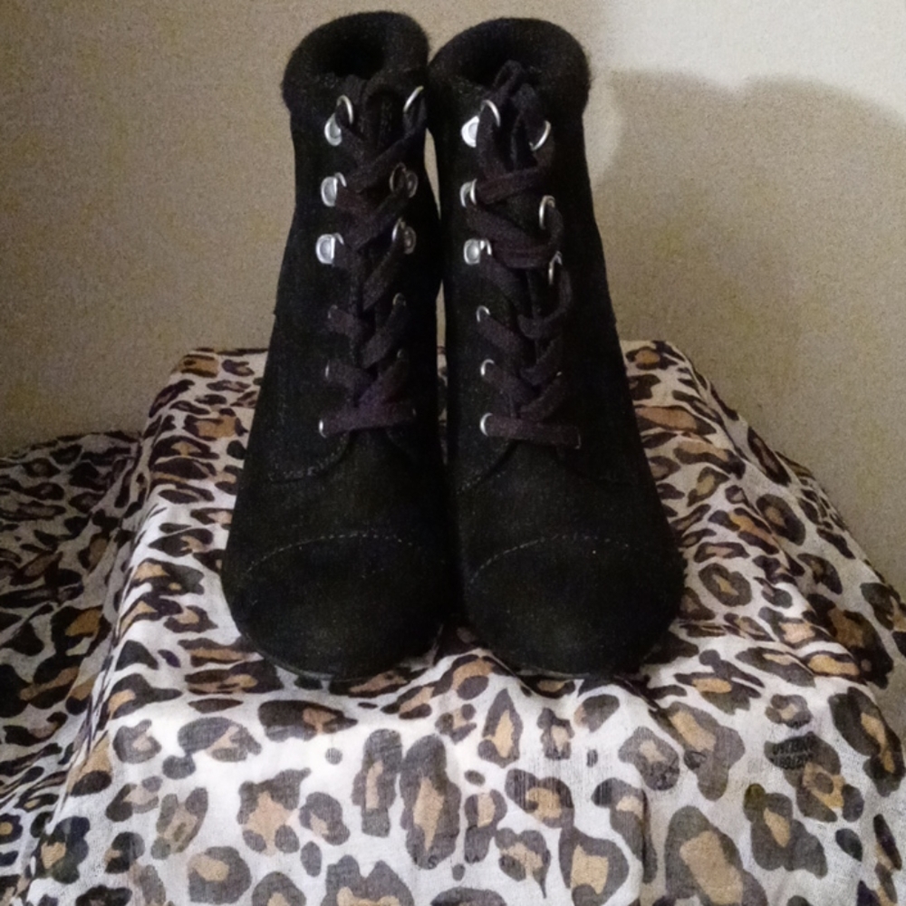 Ankle boots